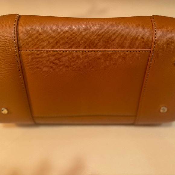 Hello, Fall! Tory Burch Speedy Bag. - Picture 2 of 5